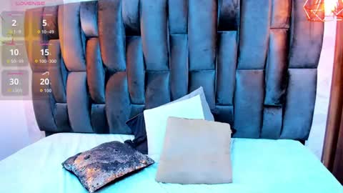 mia_ferrer18 online show from August 2026 01:49:02 PM