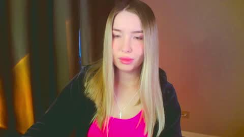 Mia online show from January 2025 06:35:01 AM