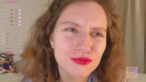 Mia  online show from October 2025 03:03:01 PM