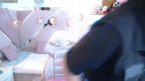 mia_garcia28 online show from December 2025 08:39:01 PM