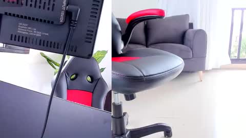 Snapshot of mia_hotwife chatting on November 2025 07:25:01 PM Mia.... Nice to meet you thumb up me please its important online show from November 2025 07:25:01 PM