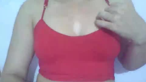 Snapshot of mia_k02 chatting on November 2025 11:37:01 PM Mia online show from November 2025 11:37:01 PM