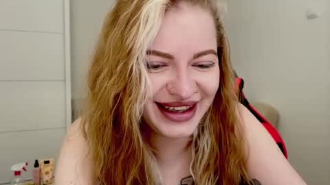 Mia online show from July 2026 09:18:02 AM