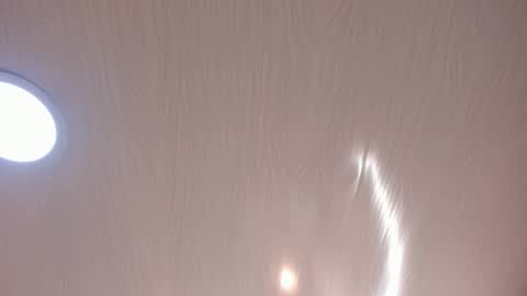 Mia online show from November 2025 02:28:02 AM