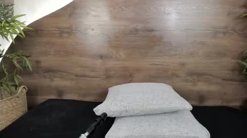 mia_lacy online show from November 2025 07:35:02 PM