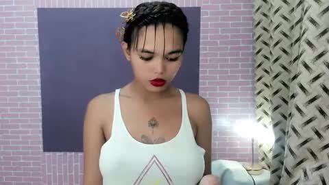 M I A online show from October 2025 07:17:01 AM