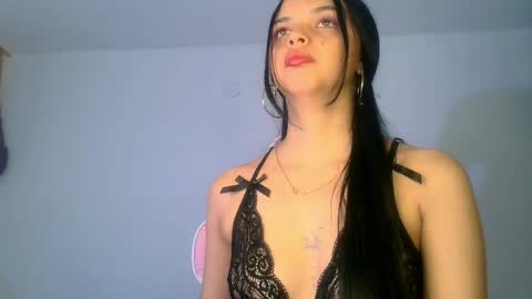 Snapshot of mia_lucy_21 chatting on June 2026 07:03:02 AM mia lucy 21 online show from June 2026 07:03:02 AM