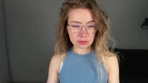 Mia online show from January 2026 02:33:02 PM