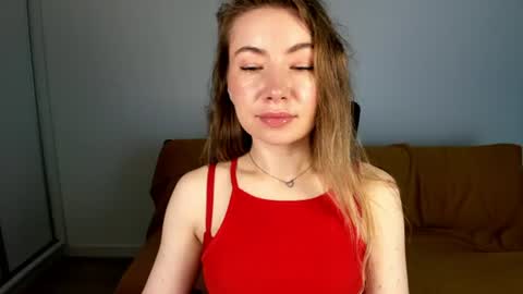Snapshot of mia_luxx92 chatting on June 2026 06:27:02 AM Mia online show from June 2026 06:27:02 AM