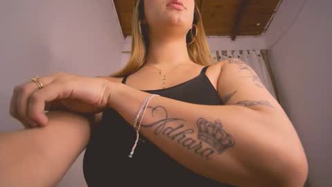 mia independent model online show from March 2026 01:50:01 PM