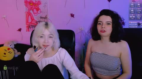 mia_mooon_ online show from May 2026 01:56:01 AM