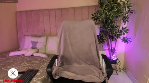 mia_mtnz02 online show from February 2026 02:30:01 AM