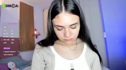 Mia Nevaeh - follow me online show from June 2026 08:00:02 PM