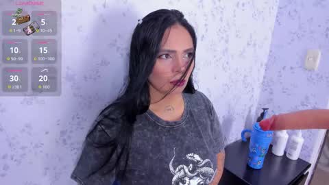 Snapshot of mia_novoa_2 chatting on November 2025 07:59:02 PM mia novoa online show from November 2025 07:59:02 PM
