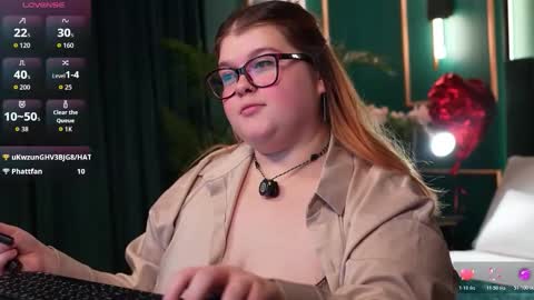 Sweet Mia online show from February 2026 05:39:02 PM