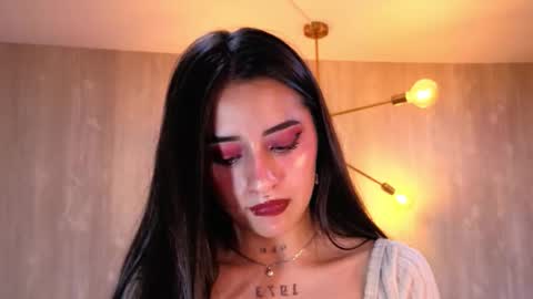 Snapshot of mia_ponce_a chatting on November 2025 01:39:01 AM MIA online show from November 2025 01:39:01 AM