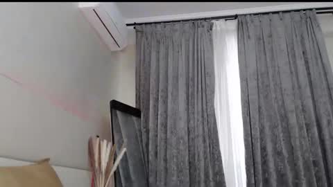 Mia Rie online show from April 2026 03:29:02 AM