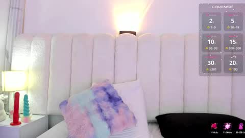 Mia online show from March 2025 03:24:01 PM