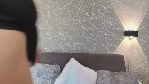 Mia Roux online show from January 2025 07:15:01 PM