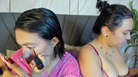 Mia Roux online show from December 2025 04:08:02 AM