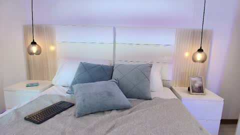 Snapshot of mia_smithh__ chatting on April 2026 08:25:02 PM Mia online show from April 2026 08:25:02 PM