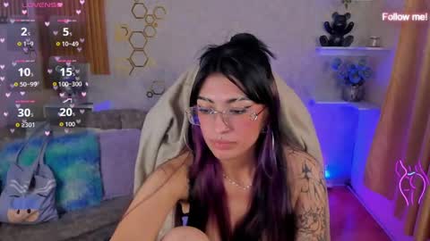 Snapshot of mia_smoke_ chatting on May 2026 06:43:02 AM Mia online show from May 2026 06:43:02 AM