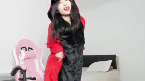  Your Soyun  online show from November 2025 05:13:01 PM