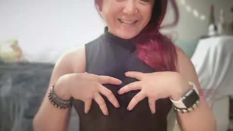 Mia online show from April 2026 02:38:02 AM