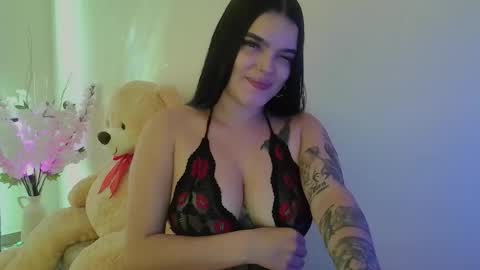 mia_thopsom online show from March 2026 02:45:02 PM