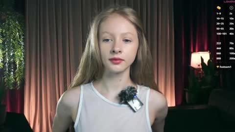 Mia online show from December 2025 01:49:02 PM