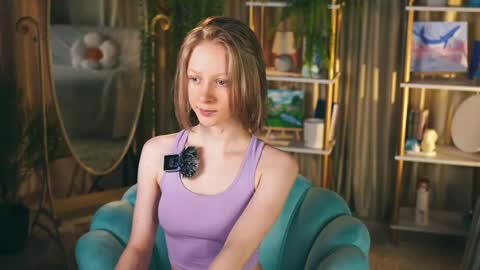 Snapshot of mia_vebes chatting on June 2026 07:30:02 PM Mia online show from June 2026 07:30:02 PM