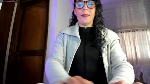 Snapshot of mia_velvet1 chatting on April 2026 12:30:01 PM MIA online show from April 2026 12:30:01 PM