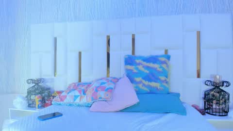 mia_vy online show from November 2025 01:29:02 AM