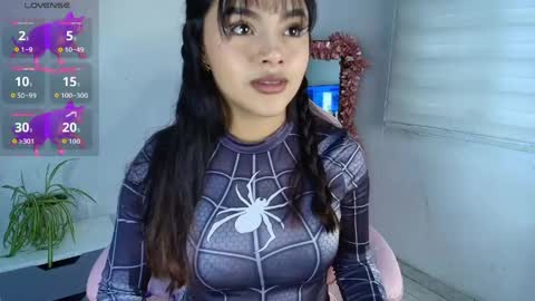 mia_zafir online show from May 2026 09:09:01 PM