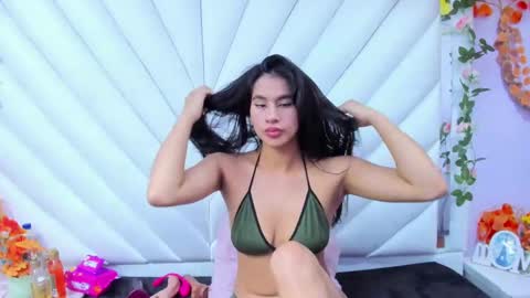 miaa_davis_ online show from October 2025 03:34:02 AM