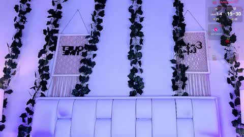 Mia online show from March 2026 11:38:01 AM