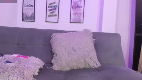 Mia grace online show from August 2026 01:57:01 PM