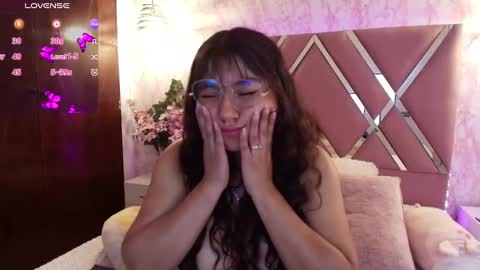 Snapshot of miaa_smiith1 chatting on March 2025 03:18:02 PM miaa_smiith1 online show from March 2025 03:18:02 PM