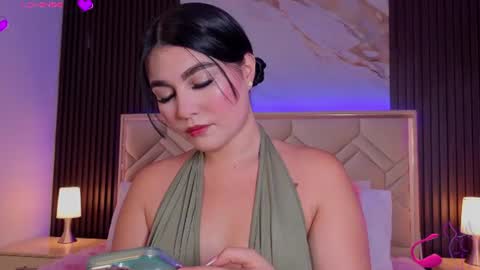 Snapshot of miaafarrel chatting on July 2026 07:16:02 PM Miaa Farrel online show from July 2026 07:16:02 PM