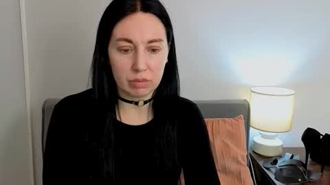 Mia online show from March 2026 04:24:02 PM