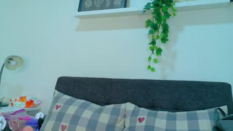 Snapshot of miaanderson__ chatting on April 2026 01:12:01 PM miaanderson__ online show from April 2026 01:12:01 PM