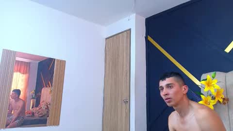 miaandrony online show from March 2026 07:03:02 PM