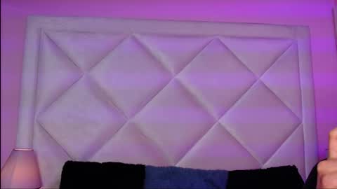 Alexandra online show from November 2025 12:05:01 PM