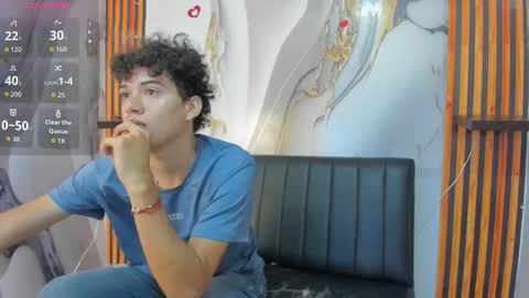 Mia and Max online show from March 2026 12:00:01 PM