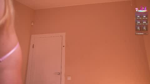 miablueye online show from April 2026 03:52:01 PM