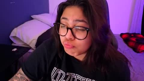 Mia online show from February 2026 03:27:02 AM