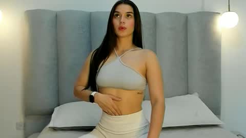 miacleark online show from February 2026 05:06:02 PM