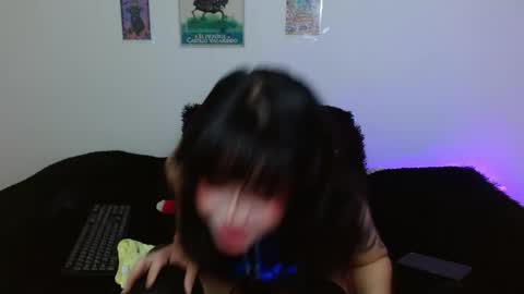 Snapshot of miadavisxx chatting on April 2026 08:22:01 PM Mia david online show from April 2026 08:22:01 PM