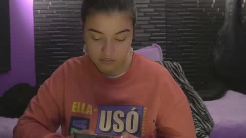 Mia online show from January 2026 02:38:02 AM