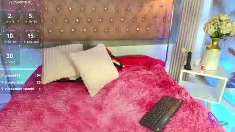 Snapshot of miaginger_ chatting on June 2026 08:31:01 AM Mia online show from June 2026 08:31:01 AM